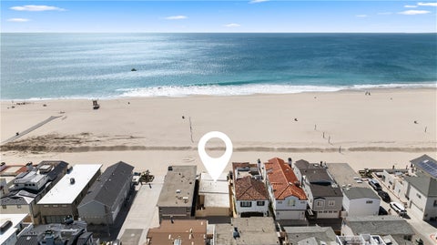 Photo of 6902 W Oceanfront, Newport Beach, CA 92663 (MLS # OC26231473)