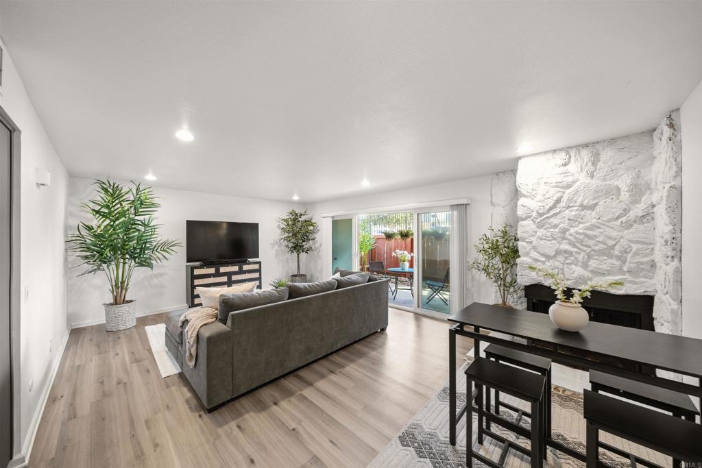 475 N Midway Drive 117