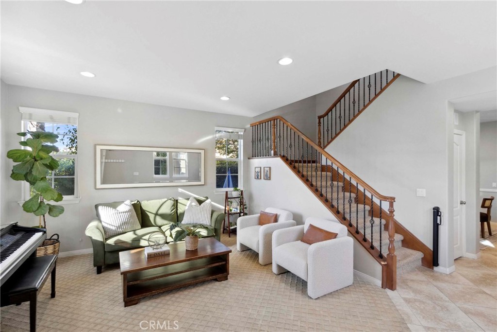 45614 Hawk Court