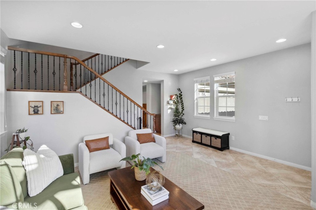 45614 Hawk Court