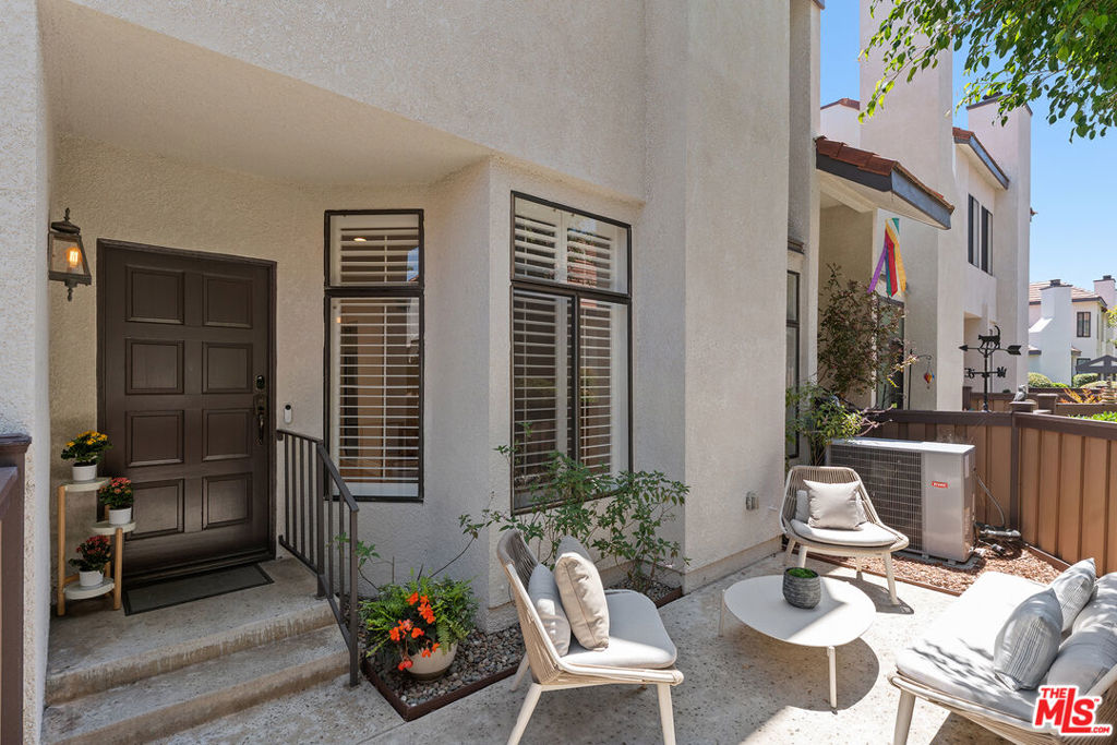 4412 Emerald Street 47
