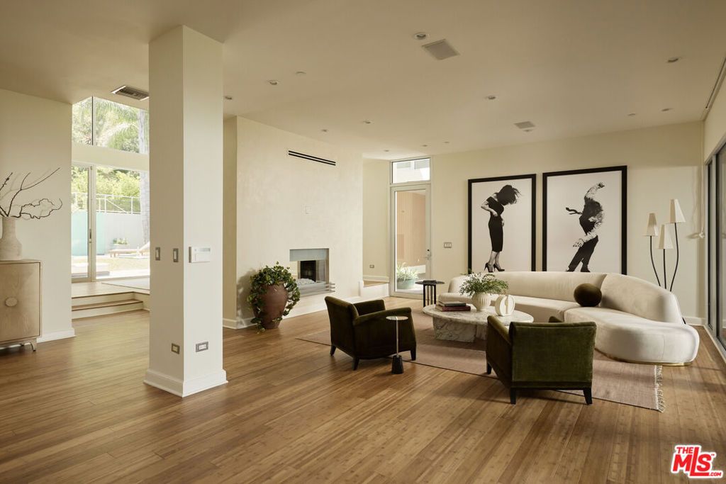 Photo of 3369 Fryman Place, Studio City, CA 91604 (MLS # 26643803)