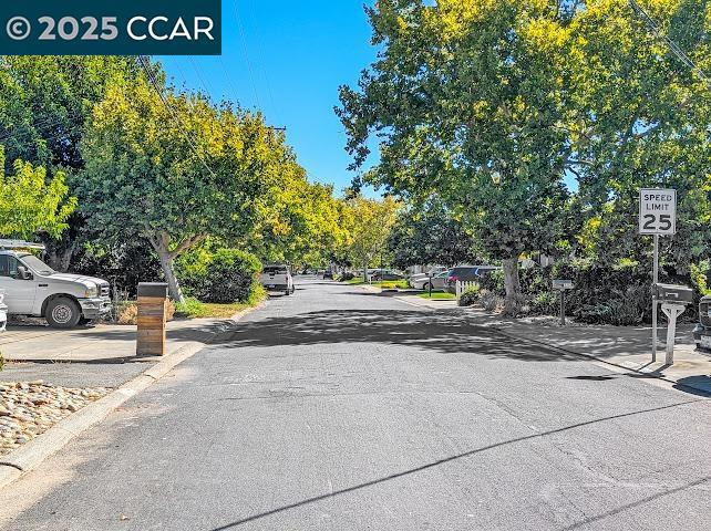 ELDOO PARK - Residential Lease