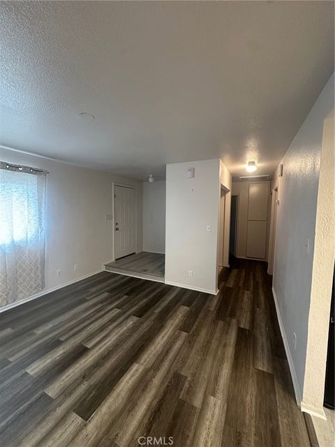 Photo of 20232 Pawhuska Rd, Apple Valley, CA 92307 (MLS # TR26005702)