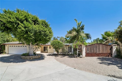 Photo of 12312 Newport Ave, North Tustin, CA 92705 (MLS # PW26230506)