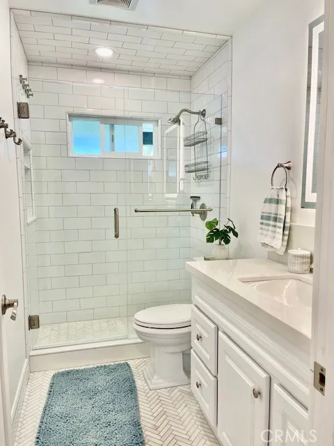 Carlsbad, California 92008, United States, 2 Bedrooms Bedrooms, ,1 BathroomBathrooms,Residential,Active,180793