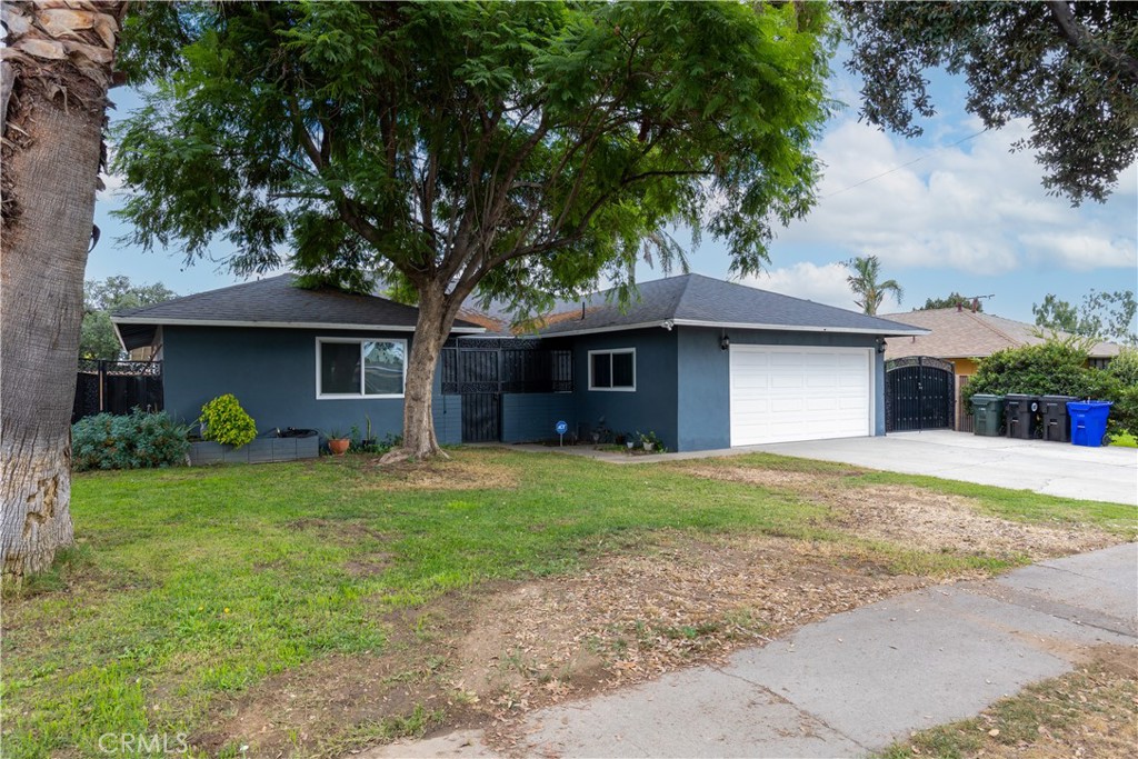 711 N Eucalyptus