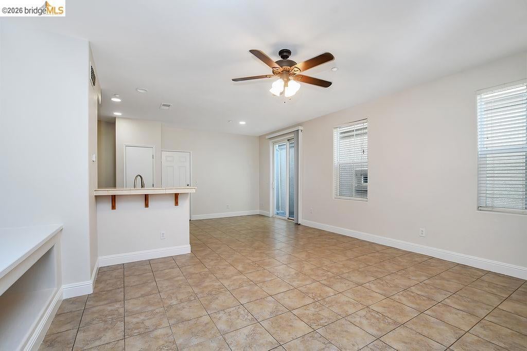 101 Pelican St