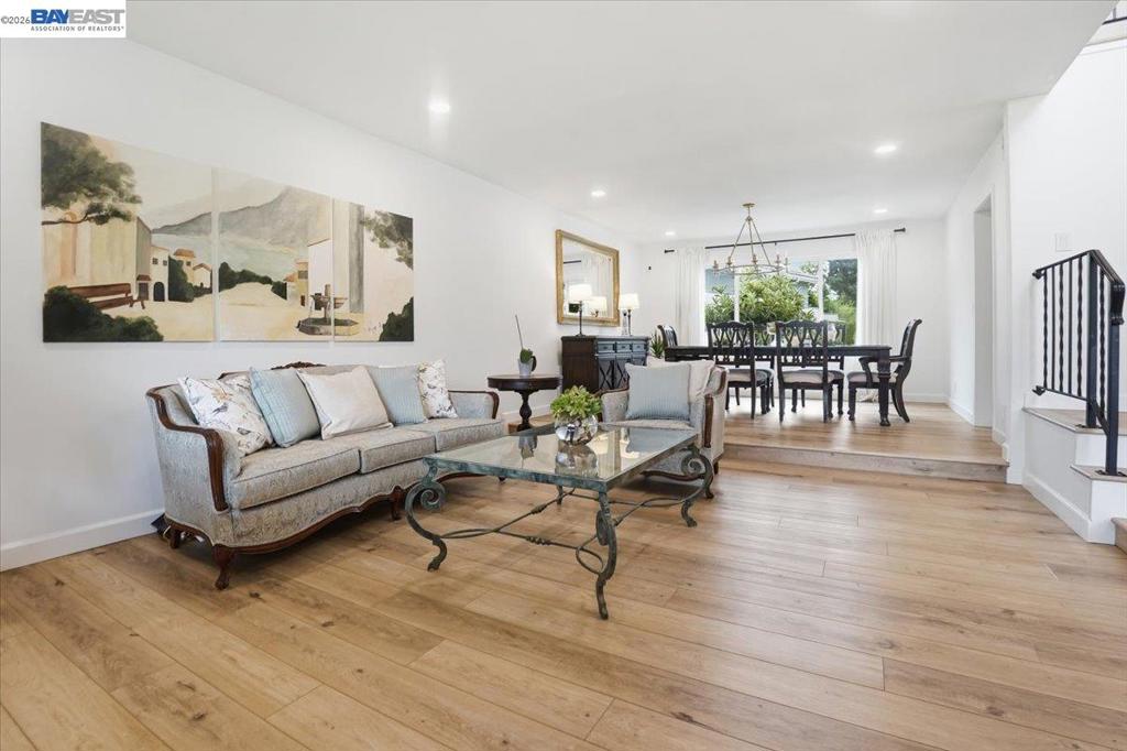 2276 Kemper Ave