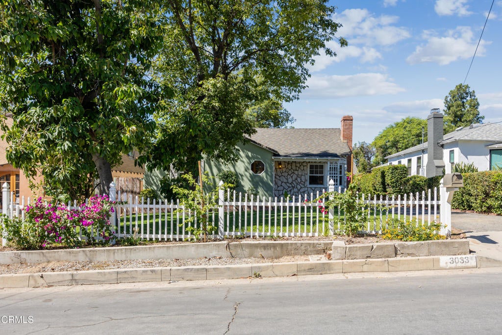 3033 Glen Avenue