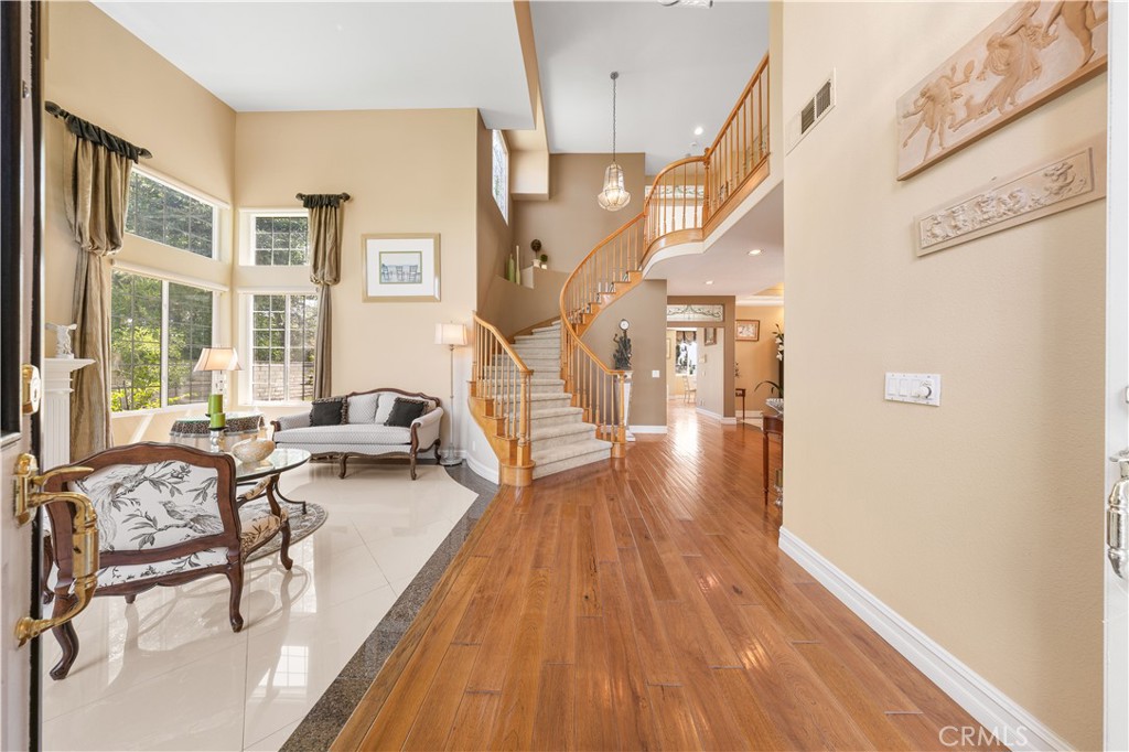 27025 Glaramara Lane