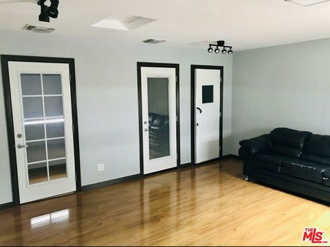 Tiny photo for 8120 Winsford Avenue, Los Angeles, CA 90045 (MLS # 26674269)