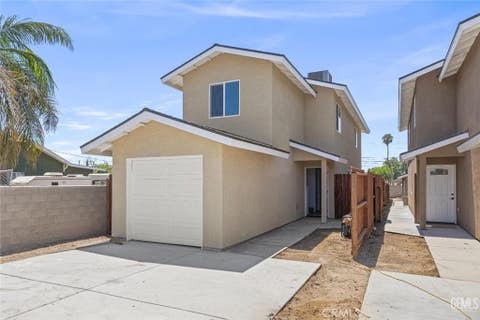 Photo of 1417 Oregon St, Bakersfield, CA 93305 (MLS # OC26180866)