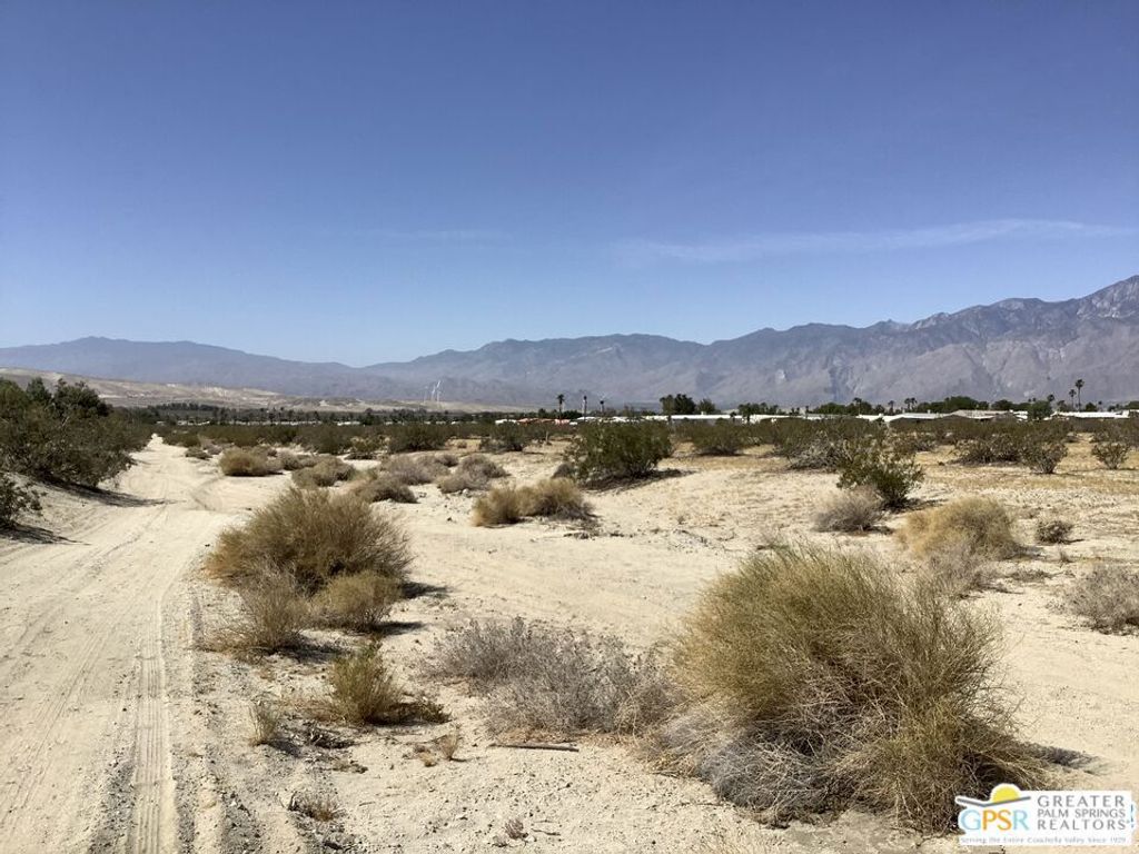 Photo of 0 Dillon Road, Desert Hot Springs, CA 92240 (MLS # 26668313PS)