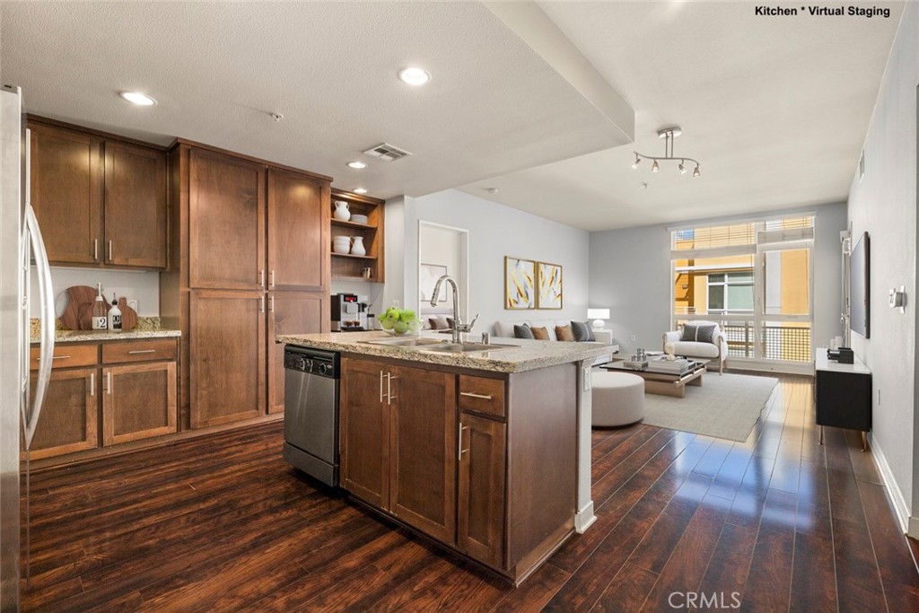 21301 Erwin Street 516