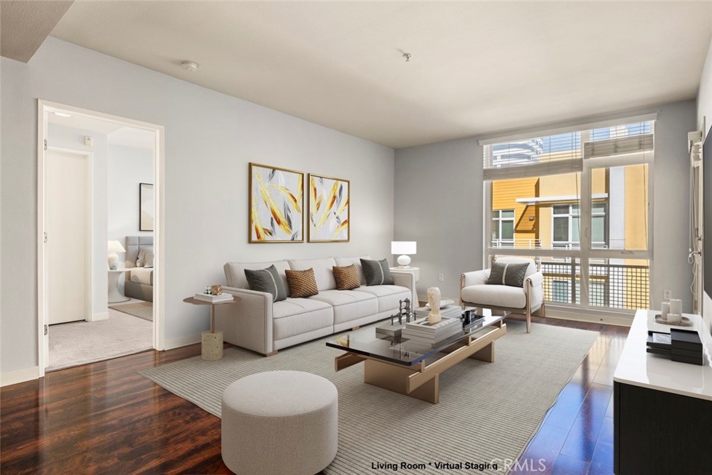 21301 Erwin Street 516