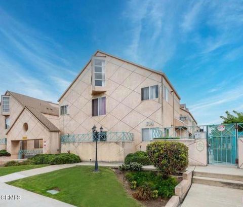 Photo of 614 Venice Way #210, Inglewood, CA 90302 (MLS # P1-27189)
