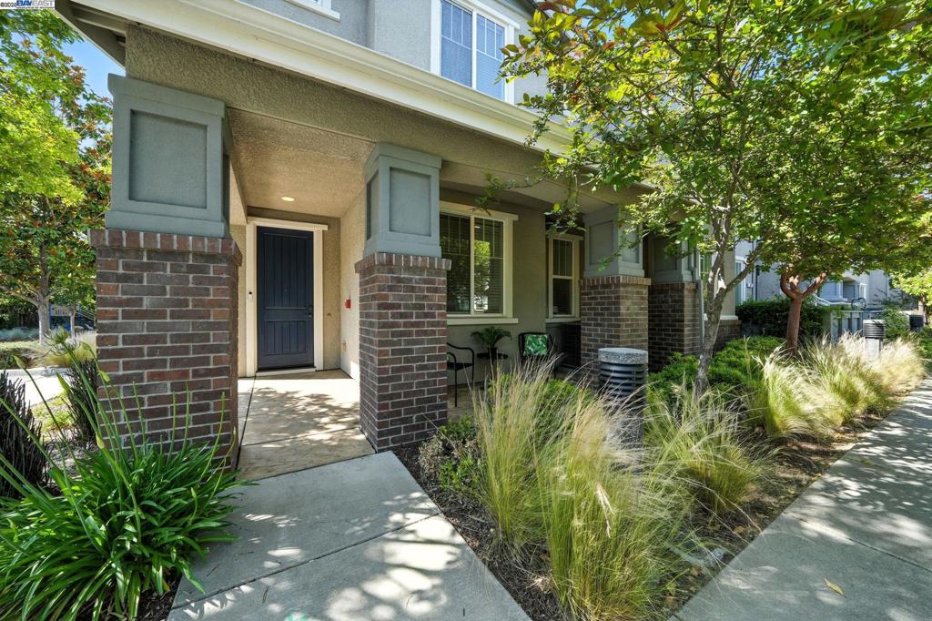 Discover your dream home in this stunning modern townhouse-style residence in the heart of Danville. Featuring 3 spacious bedrooms and 3 beautifully appointed bathrooms within 1,375 square feet of well-designed living space, this home is crafted for both comfort and style. Step inside to find elegant wood floors that complement the contemporary design, creating a warm and inviting atmosphere. The chef's kitchen boasts luxurious granite countertops, ideal for culinary enthusiasts and entertaining guests. This home is not only beautiful but also conveniently located near shopping, a variety of restaurants, top-rated schools, and the scenic Iron Horse Walking Trail. Enjoy an active lifestyle with easy access to outdoor activities, parks, and trails, all while having the comforts of modern living. Additional features include an attached garage, providing convenience and extra storage space. Don’t miss the opportunity to make this exquisite property your own. Schedule a viewing today and experience all that 3406 Fostoria Way has to offer!