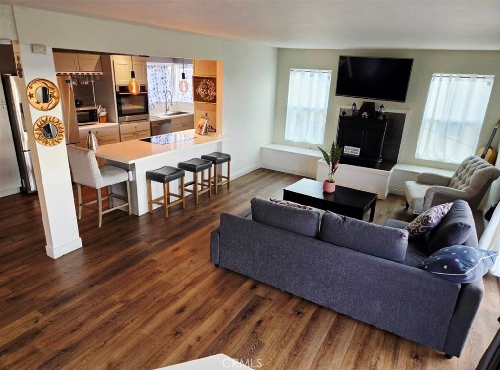 12221 Circula Panorama