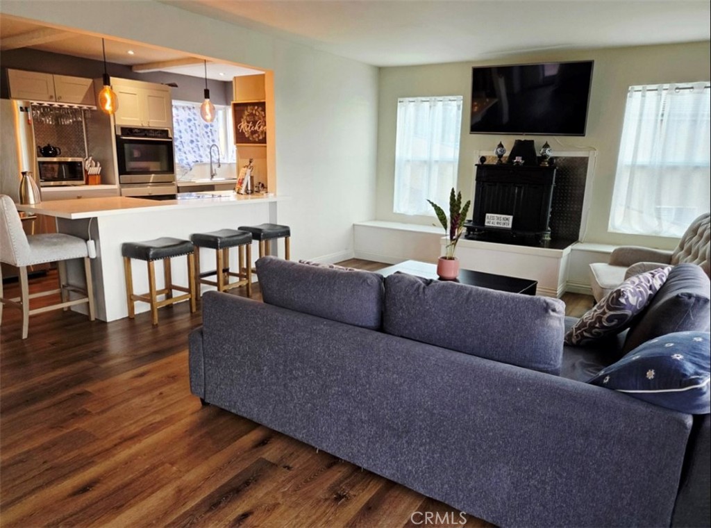 12221 Circula Panorama