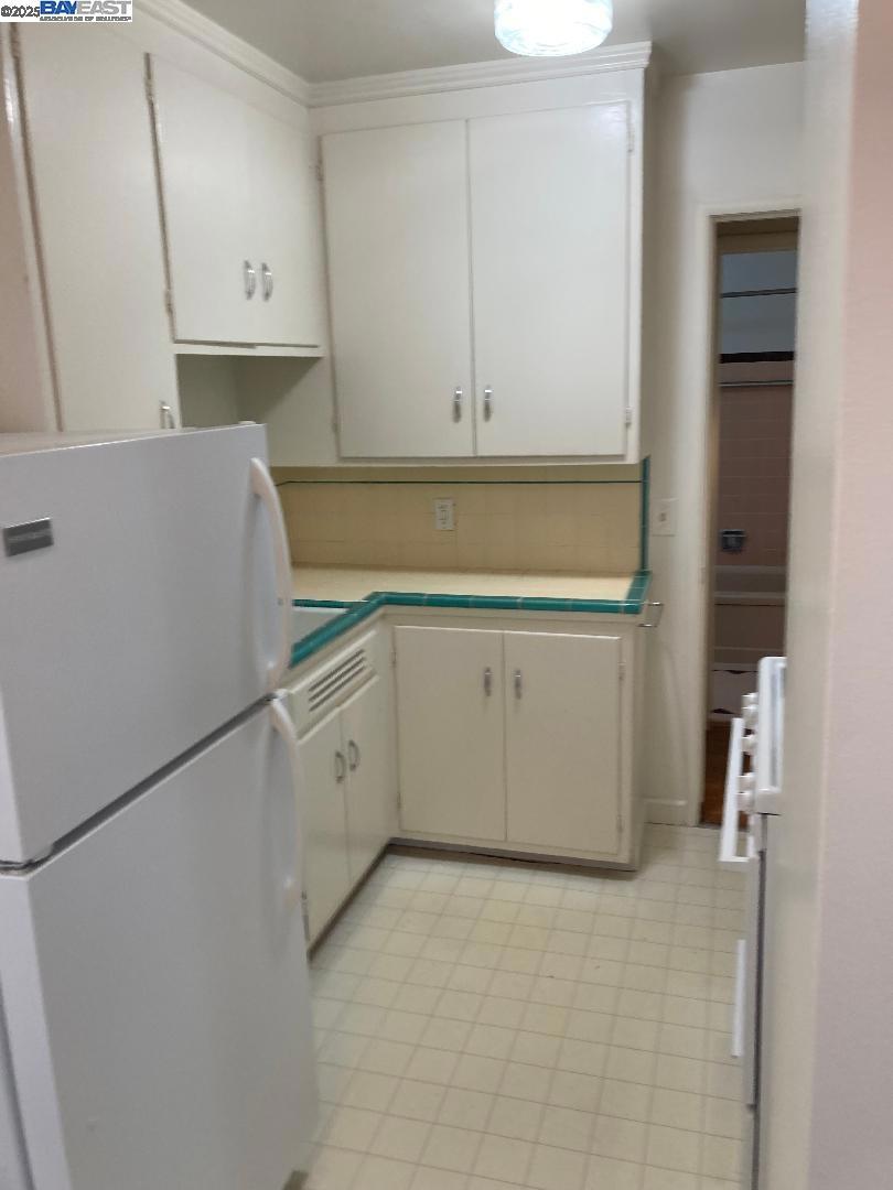 FRUITVALE AREA - Residential Income