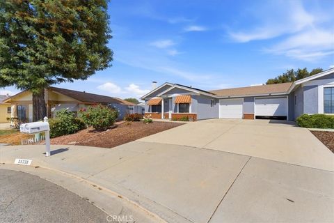 Photo of 28238 Corte Retiro, Menifee, CA 92586 (MLS # CV26100642)