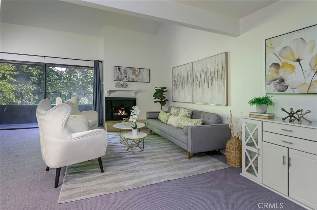 2756 Pine Creek