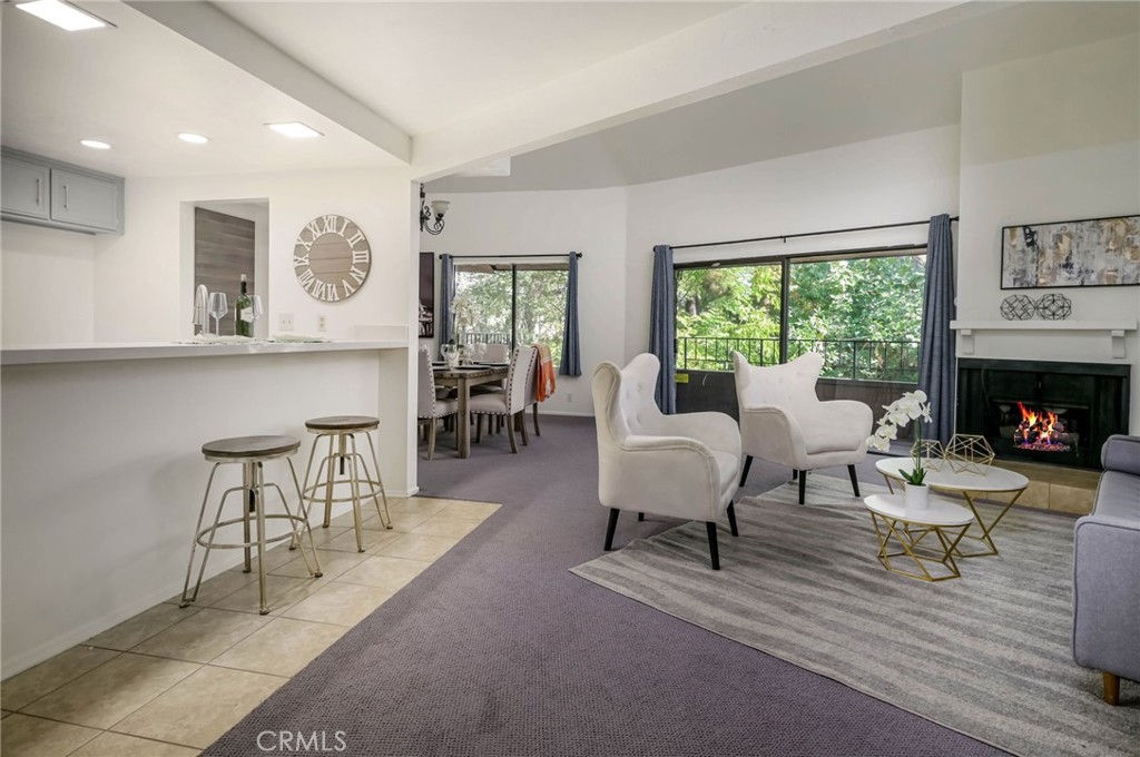 2756 Pine Creek