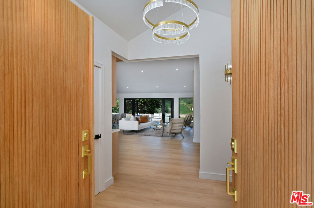 26065 Farmfield Road