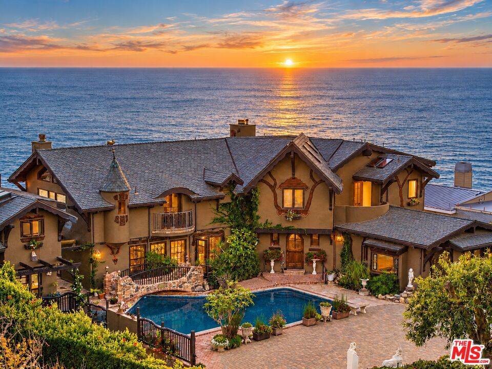 Photo of 7007 Birdview Avenue, Malibu, CA 90265 (MLS # 26996583)