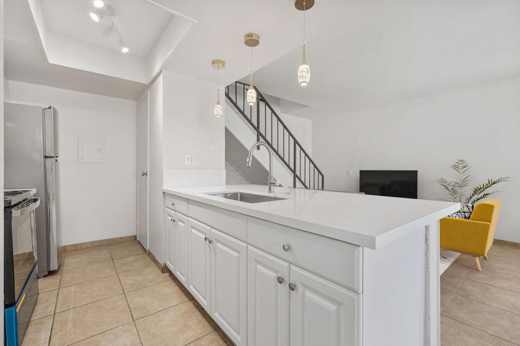 Indian Creek Villas - Residential