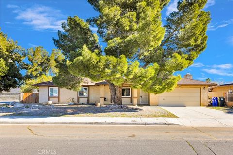 Photo of 13493 Mesquite Road, Apple Valley, CA 92308 (MLS # HD26018495)