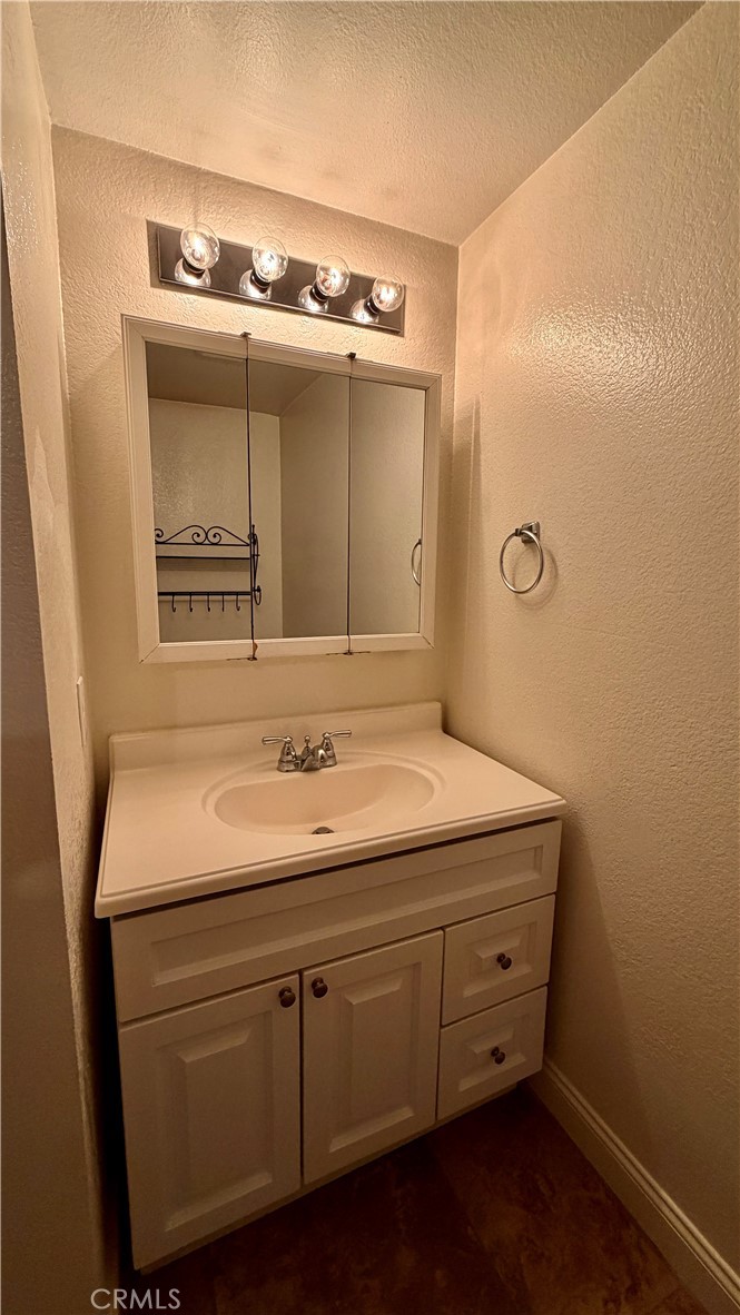 Diamond Head (DMHD) - Residential