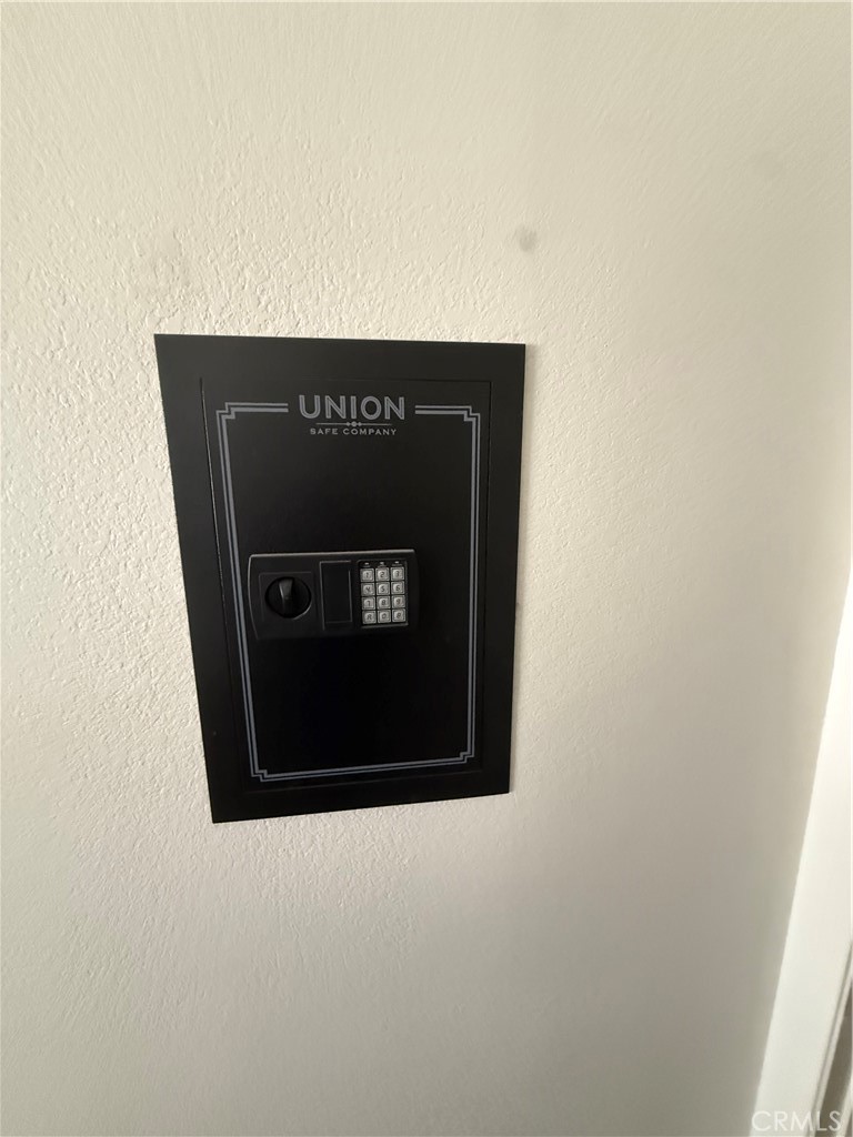 Diamond Head (DMHD) - Residential