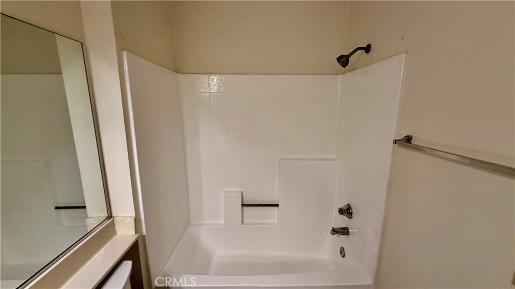 Diamond Head (DMHD) - Residential