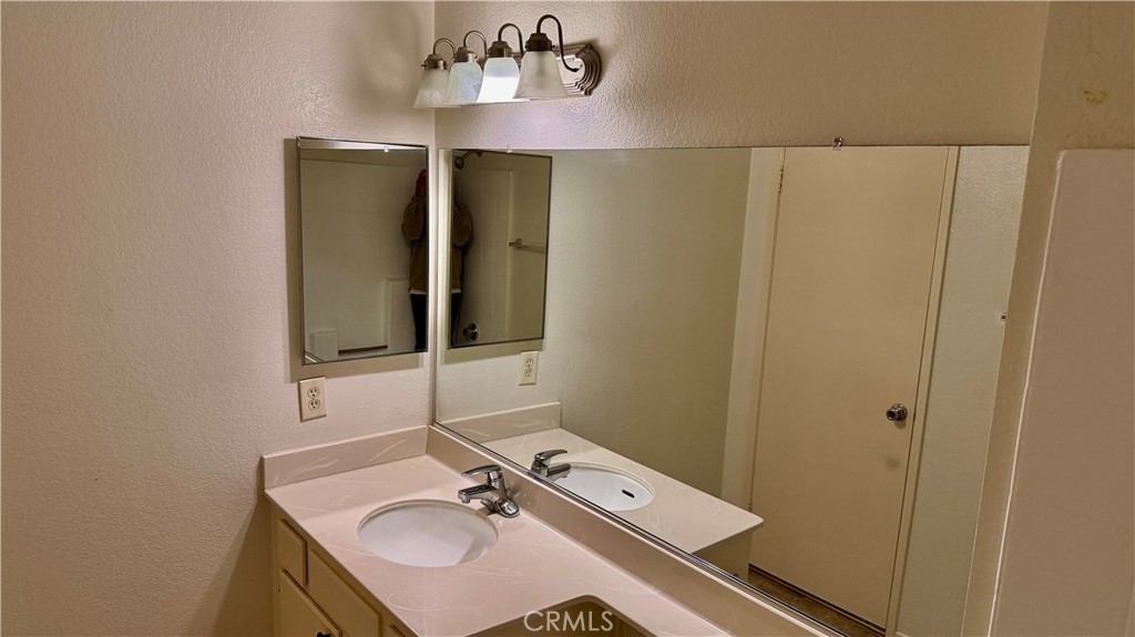 Diamond Head (DMHD) - Residential