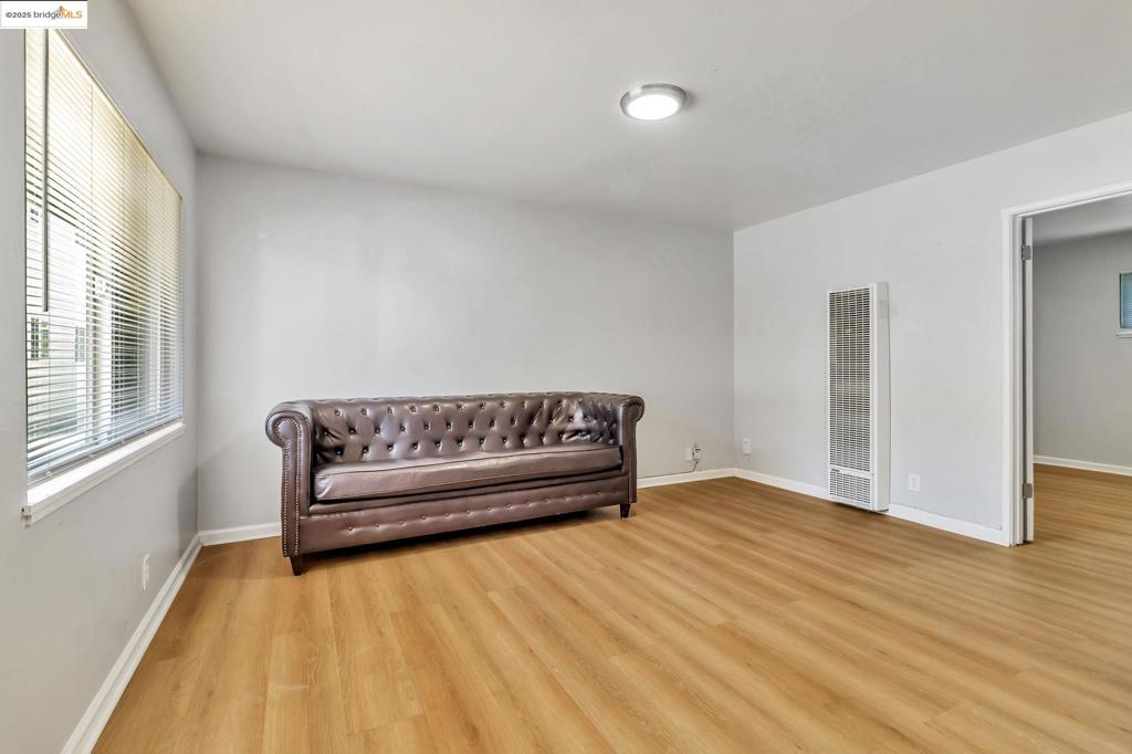 BERKELEY CENTRAL - Residential Income