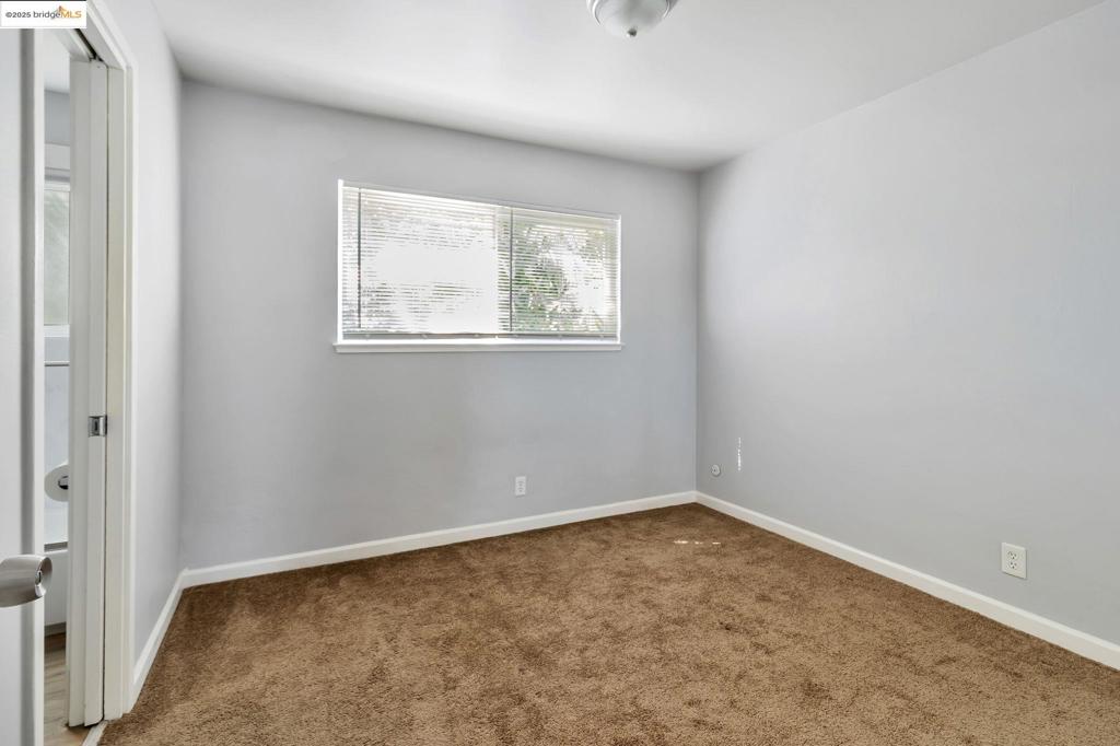 BERKELEY CENTRAL - Residential Income