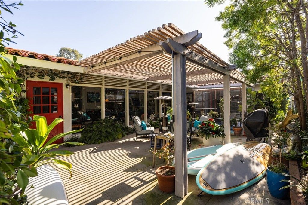 Photo of 120 Via Undine, Newport Beach, CA 92663 (MLS # NP26057186)