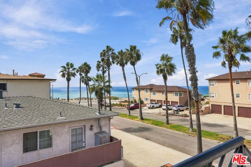 106 Vista Del Mar