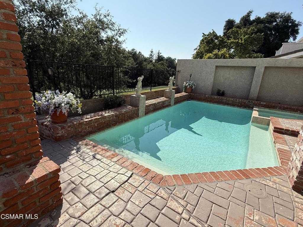 Ben Johnson Fairway NR-745 - 745 - Residential Lease