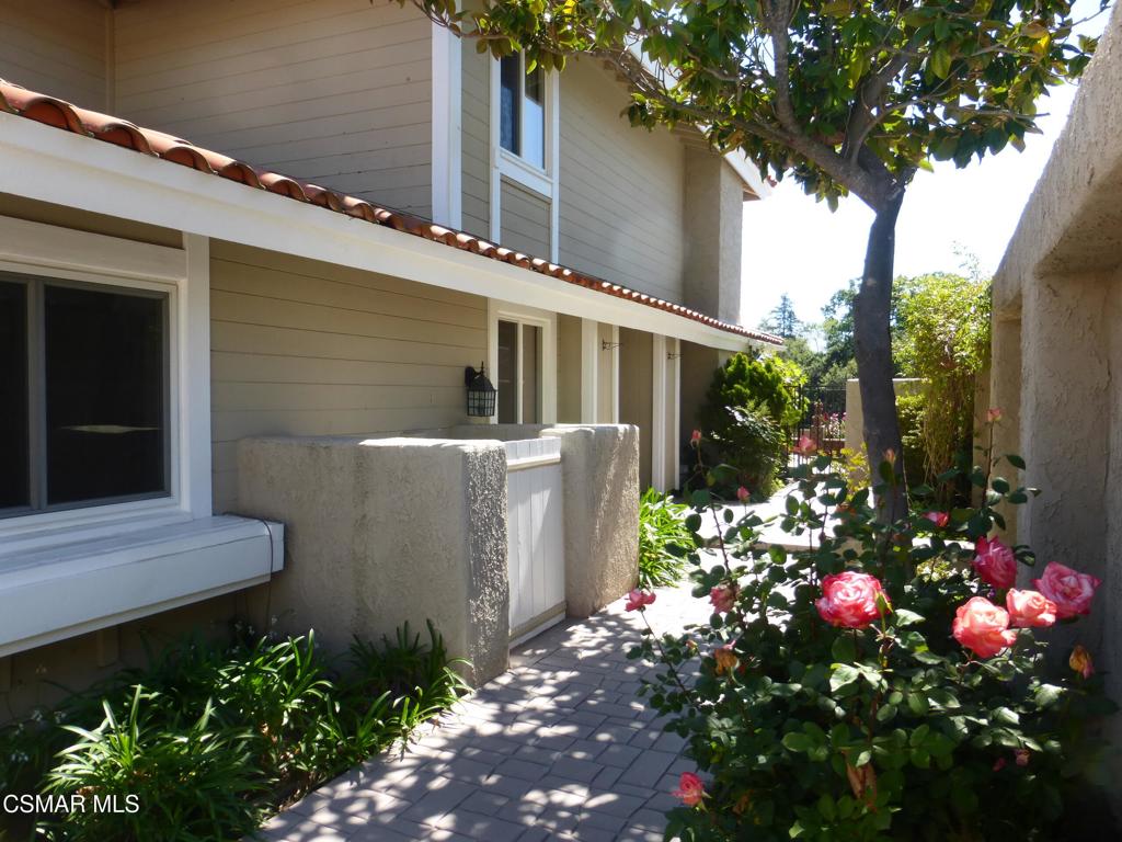 Ben Johnson Fairway NR-745 - 745 - Residential Lease