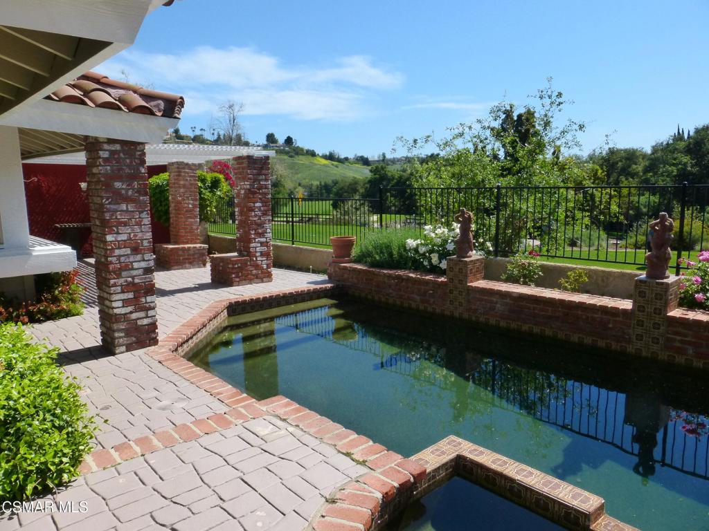 Ben Johnson Fairway NR-745 - 745 - Residential Lease