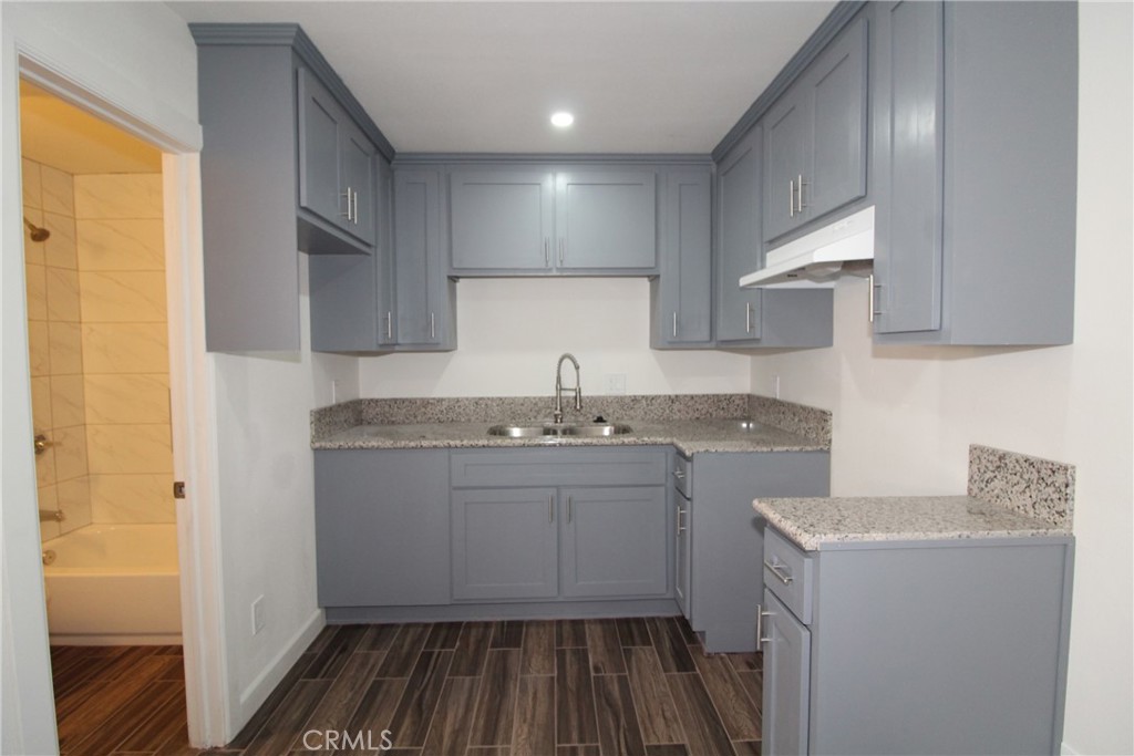 4986 Southern Avenue D