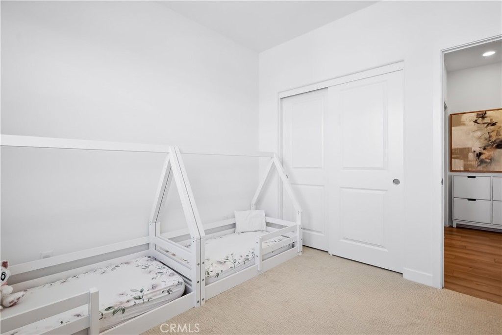 listing image 130728988072847974866