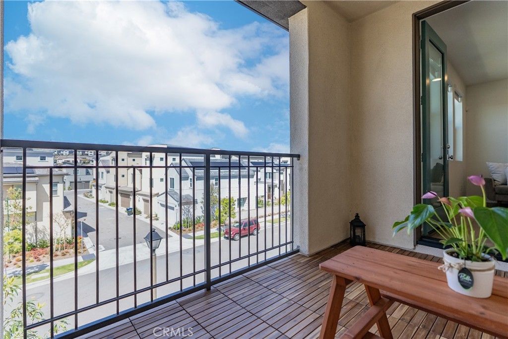 listing image 130729130375825212945