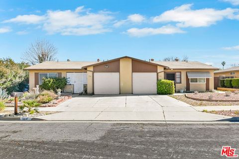 Photo of 664 Corona Street, Hemet, CA 92545 (MLS # 26663933)