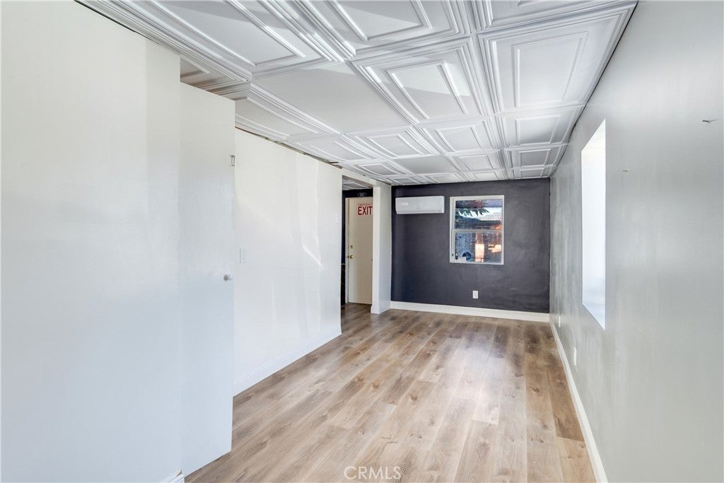 163 E 6th Street