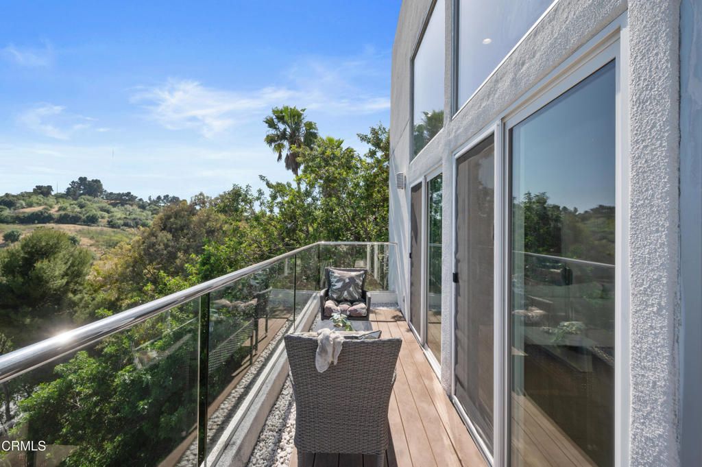 listing image 130720373197569618038