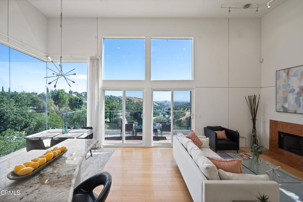 listing image 130729891203038359814